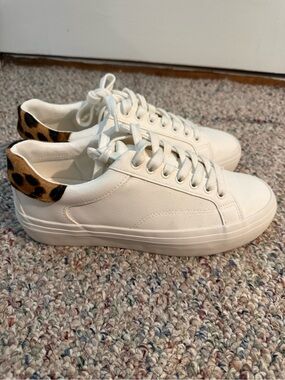 Zara White Low-Top Sneakers with Leopard Heel Patch
